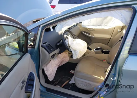 2014 Toyota Prius Four из США, поврежденный, VIN JTDKN3DUXE1746997